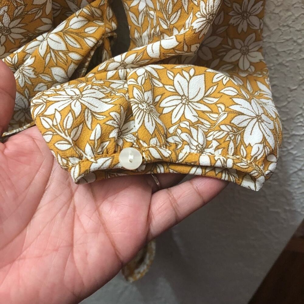 1. State Floral Heritage Bloom True Wrap Blouse size S NWT - Picture 4 of 6
